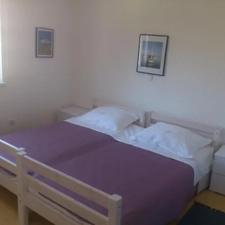 Campingplads Aprtmani More *