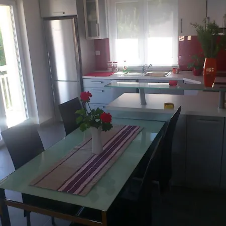 Aprtmani More * Trogir
